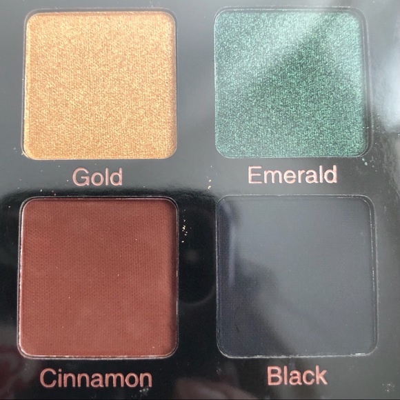 Violet Voss Essentials Eyeshadow Palette - Picture 3 of 5